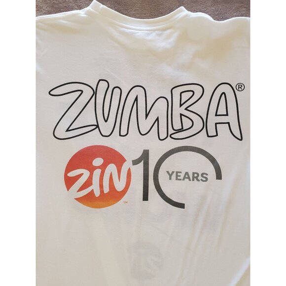 Zumba Wear "We Move The World" T-Shirt One Size Fits Most White - Picture 4 of 8